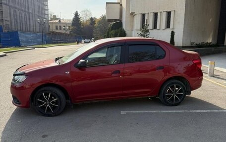 Renault Logan II, 2014 год, 650 000 рублей, 3 фотография