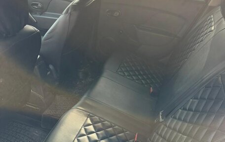 Renault Logan II, 2014 год, 650 000 рублей, 10 фотография