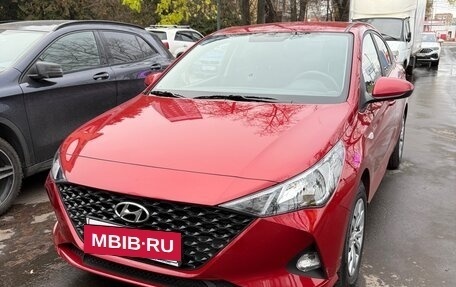 Hyundai Solaris II рестайлинг, 2022 год, 1 800 000 рублей, 2 фотография