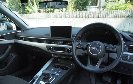 Audi A4, 2018 год, 1 500 035 рублей, 5 фотография