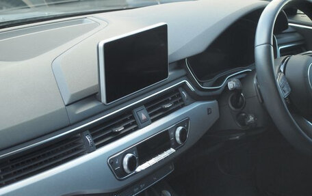 Audi A4, 2018 год, 1 500 035 рублей, 10 фотография