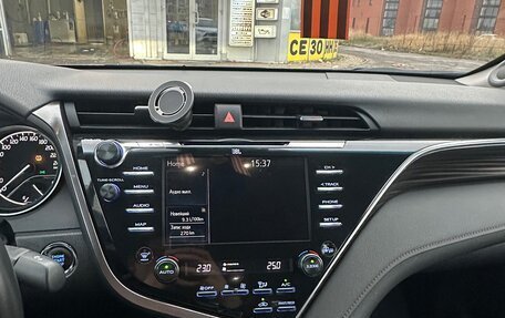 Toyota Camry, 2018 год, 3 000 000 рублей, 8 фотография