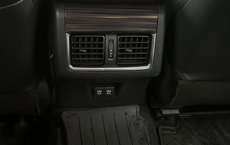 Toyota Camry, 2018 год, 3 000 000 рублей, 13 фотография