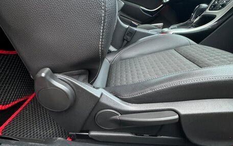 Opel Astra J, 2012 год, 920 000 рублей, 22 фотография