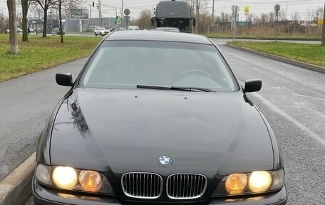 BMW 5 серия, 1999 год, 710 000 рублей, 2 фотография