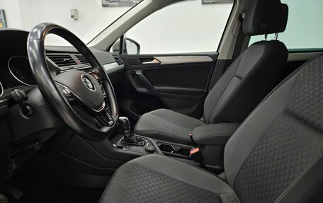 Volkswagen Tiguan II, 2018 год, 2 550 000 рублей, 4 фотография