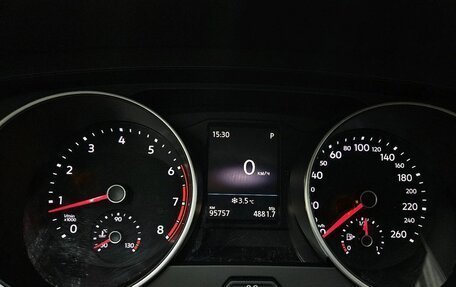 Volkswagen Tiguan II, 2018 год, 2 550 000 рублей, 6 фотография