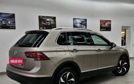 Volkswagen Tiguan II, 2018 год, 2 550 000 рублей, 2 фотография