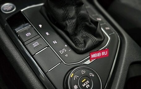 Volkswagen Tiguan II, 2018 год, 2 550 000 рублей, 11 фотография