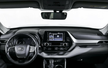 Toyota Highlander, 2021 год, 4 975 000 рублей, 14 фотография