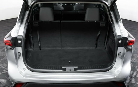 Toyota Highlander, 2021 год, 4 975 000 рублей, 10 фотография