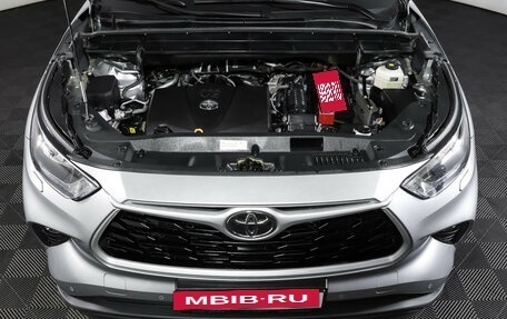 Toyota Highlander, 2021 год, 4 975 000 рублей, 9 фотография