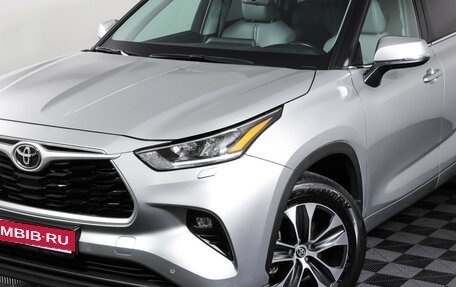 Toyota Highlander, 2021 год, 4 975 000 рублей, 25 фотография