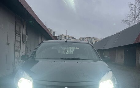 Renault Sandero I, 2010 год, 515 000 рублей, 1 фотография