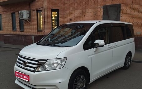 Honda Stepwgn IV, 2013 год, 1 399 000 рублей, 1 фотография