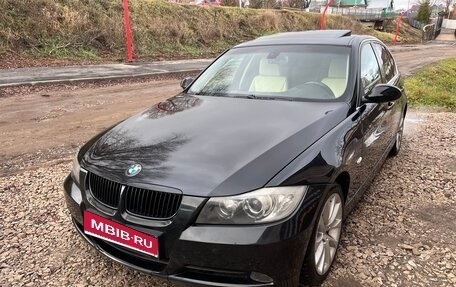 BMW 3 серия, 2005 год, 807 999 рублей, 1 фотография