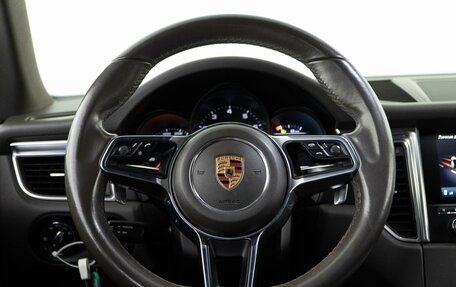 Porsche Macan I рестайлинг, 2018 год, 3 698 097 рублей, 12 фотография