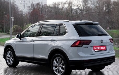 Volkswagen Tiguan II, 2020 год, 3 300 000 рублей, 8 фотография