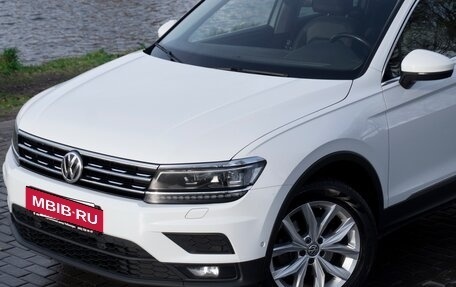 Volkswagen Tiguan II, 2020 год, 3 300 000 рублей, 3 фотография