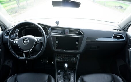 Volkswagen Tiguan II, 2020 год, 3 300 000 рублей, 15 фотография