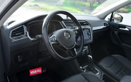 Volkswagen Tiguan II, 2020 год, 3 300 000 рублей, 16 фотография