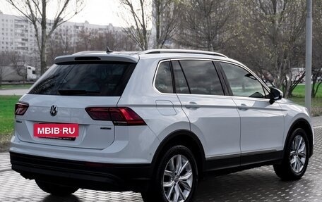 Volkswagen Tiguan II, 2020 год, 3 300 000 рублей, 5 фотография