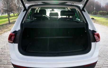 Volkswagen Tiguan II, 2020 год, 3 300 000 рублей, 26 фотография