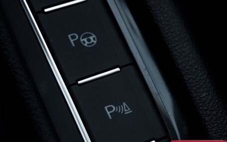 Volkswagen Tiguan II, 2020 год, 3 300 000 рублей, 24 фотография