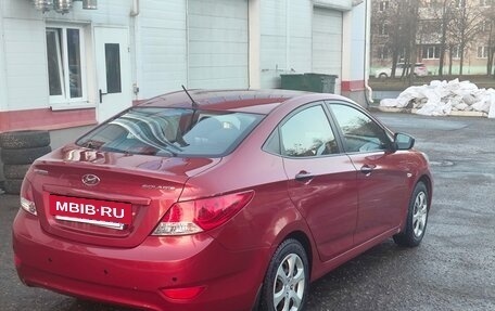 Hyundai Solaris II рестайлинг, 2012 год, 1 300 000 рублей, 3 фотография