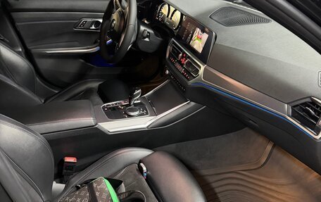 BMW 3 серия, 2019 год, 3 050 000 рублей, 10 фотография