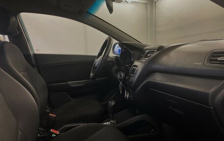 KIA Rio III рестайлинг, 2011 год, 700 000 рублей, 10 фотография