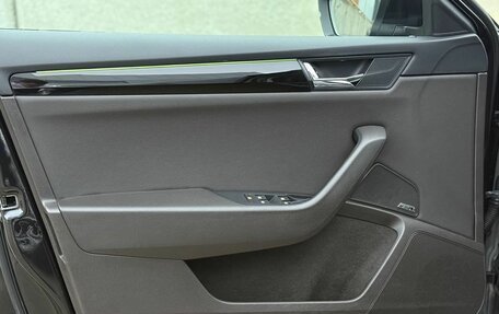 Skoda Superb III рестайлинг, 2016 год, 1 990 000 рублей, 18 фотография