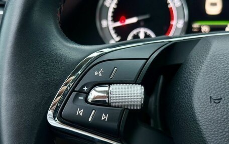 Skoda Superb III рестайлинг, 2016 год, 1 990 000 рублей, 23 фотография