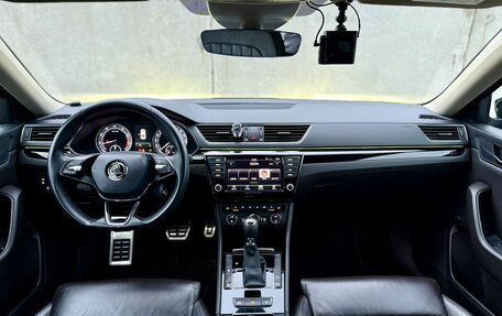 Skoda Superb III рестайлинг, 2016 год, 1 990 000 рублей, 29 фотография