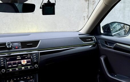 Skoda Superb III рестайлинг, 2016 год, 1 990 000 рублей, 27 фотография