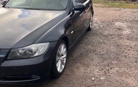 BMW 3 серия, 2005 год, 807 999 рублей, 3 фотография