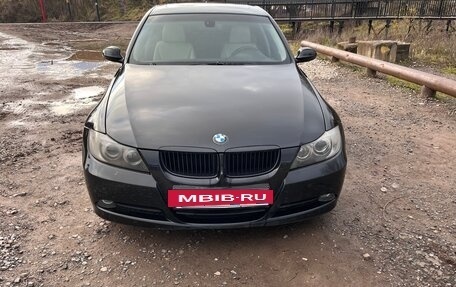 BMW 3 серия, 2005 год, 807 999 рублей, 2 фотография