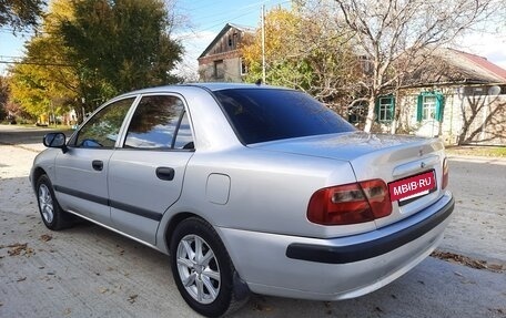 Mitsubishi Carisma I, 2002 год, 365 000 рублей, 3 фотография