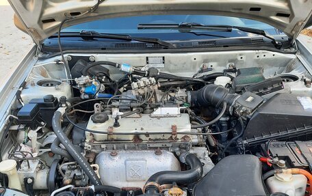 Mitsubishi Carisma I, 2002 год, 365 000 рублей, 18 фотография