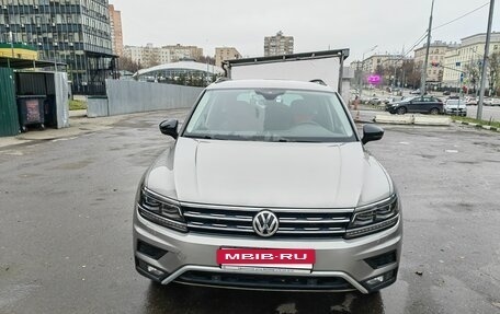 Volkswagen Tiguan II, 2020 год, 3 000 000 рублей, 2 фотография
