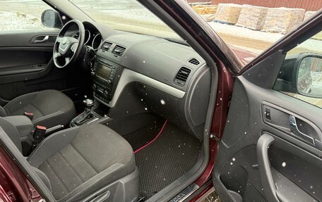 Skoda Yeti I рестайлинг, 2011 год, 1 000 000 рублей, 15 фотография