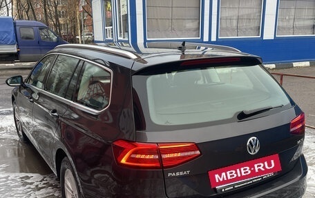 Volkswagen Passat B8 рестайлинг, 2017 год, 3 550 000 рублей, 3 фотография