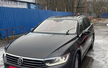 Volkswagen Passat B8 рестайлинг, 2017 год, 3 550 000 рублей, 6 фотография