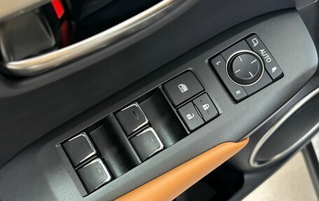 Lexus NX I, 2019 год, 4 299 000 рублей, 16 фотография