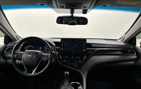 Toyota Camry, 2021 год, 3 689 000 рублей, 17 фотография