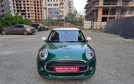 MINI Hatch, 2021 год, 2 200 000 рублей, 2 фотография
