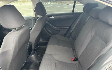 Volkswagen Jetta VI, 2016 год, 1 275 000 рублей, 2 фотография