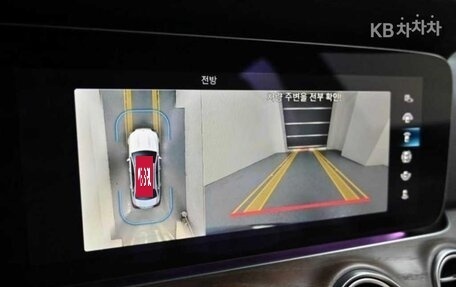 Mercedes-Benz E-Класс, 2022 год, 3 600 000 рублей, 17 фотография