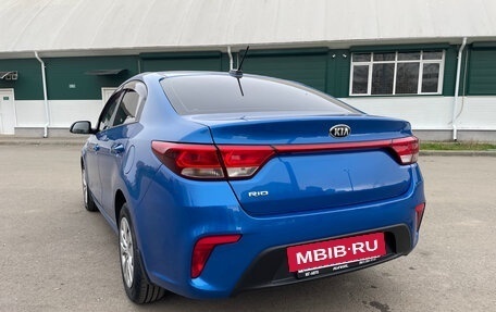 KIA Rio IV, 2018 год, 1 450 000 рублей, 4 фотография