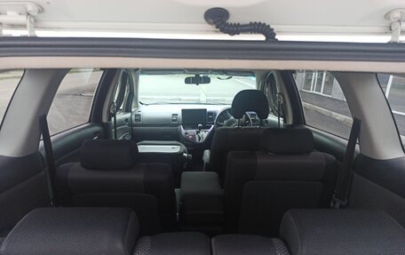 Toyota Wish II, 2004 год, 835 000 рублей, 11 фотография